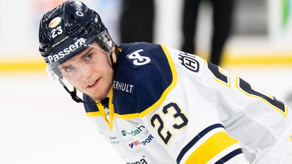 Lias Andersson dömdes i disciplinnämnden efter tacklingen mot Jonas Berglund.
