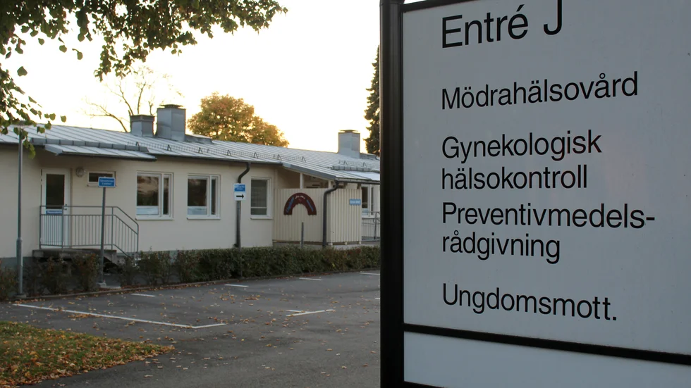 Ungdomar söker sig oftast till ungdomsmottagningen för preventivmedel, tester och för samtal om sitt mående, enligt Eva Wester och Maria Ringenhag. 