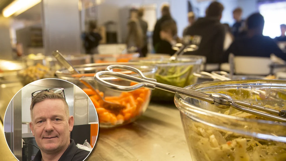 Efter lunchen började flera barn att kräkas. Men prover visar att det inte var fel på maten på Strångsjö skola, säger enhetschefen Robert Henriksson.