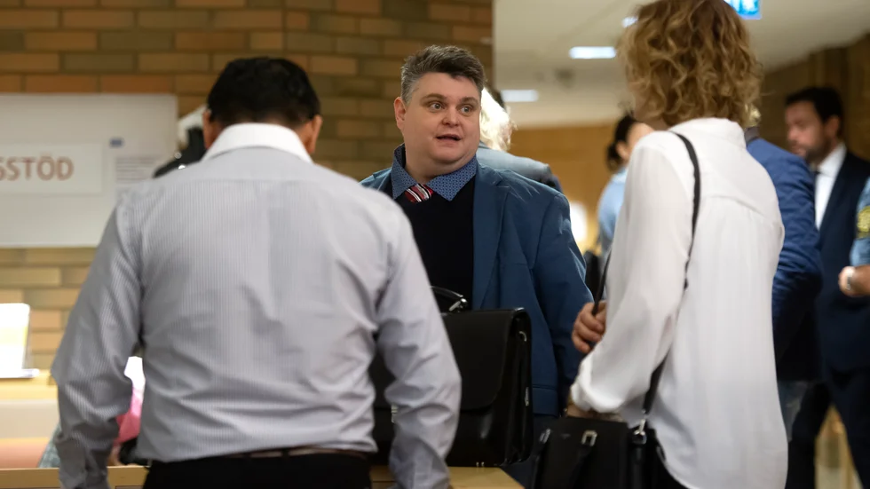 Åklagaren Fredrik Beijar yrkade på livstids fängelse och utvisning för de två bröderna. Så blev också domen som avkunnades i Nyköpings tingsrätt på onsdagen.