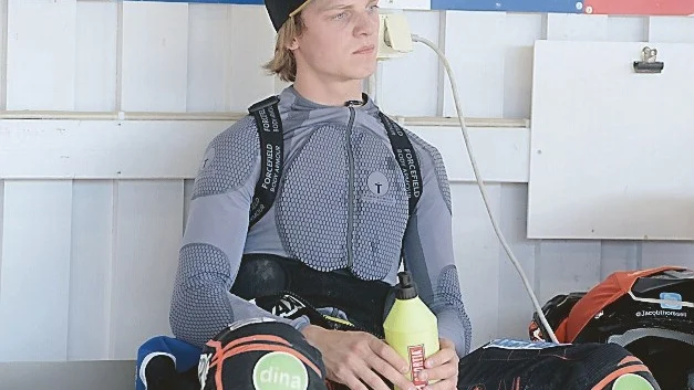 Jacob Thorssel var suverän och körde in 14 poäng när Västervik krossade Örnarna.