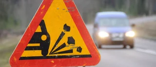 Bilister rasar mot vägbeläggning