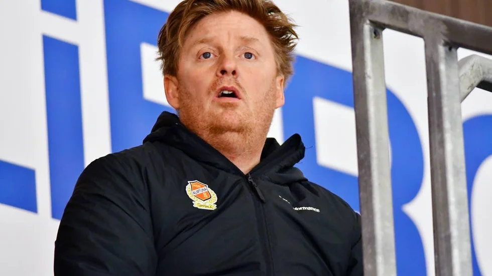 Björn Danielsson slutar som sportchef i Almtuna. Nu blir Tony Mårtensson ensam kvar. (Arkivbild)