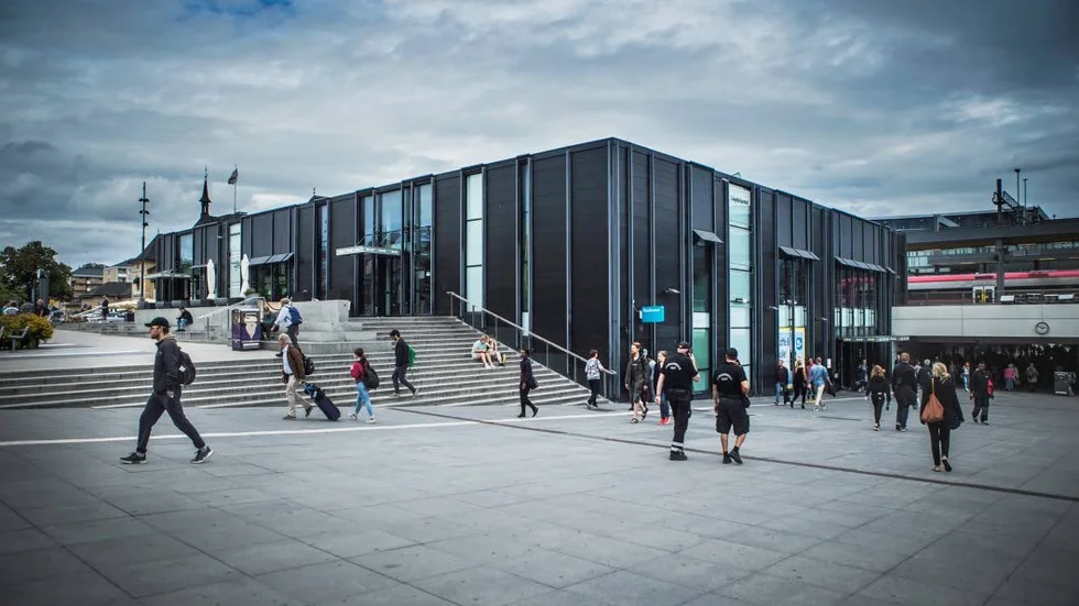 Fastighetsägaren Jernhusen meddelar att flera aktörer kan vara på väg in i Resecentrum.