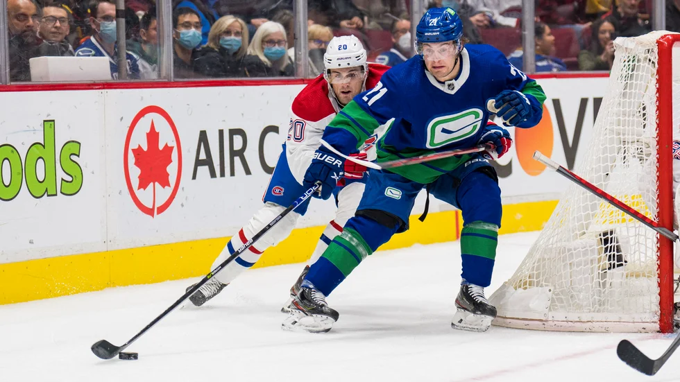 Nils Höglander, Vancouver Canucks. 
