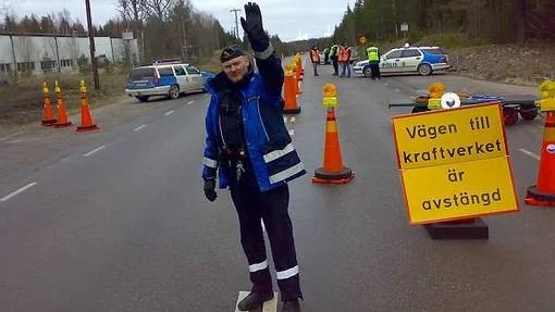Polisinspektör Sören Ramström stoppade på onsdagen all infart.