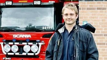 Brandmannen Andreas Karenus har små knep för att bevara ledighetskänslan så länge som möjligt.- Jag solar, badar om vädret tillåter, fiskar och träffar kompisar.