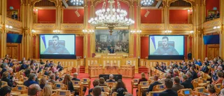 Zelenskyj vill ha vapen och energi från Norge