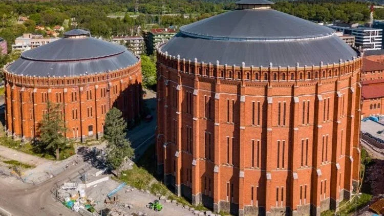 Hjorthagen i Stockholm  med de gamla gasklockorna borde kunna inspirera Uppsalas beslutsfattare, skriver Eva Stensson  och Anna-Brita Lindqvist