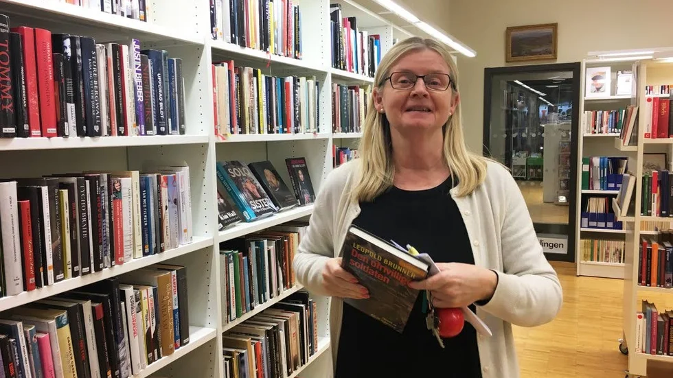 Bibliotekschef Gunnel Stjernvall har jobbat på Knivsta bibliotek i 3,5 år. Under den tiden har kommunens invånarantal växt, men inte personalstyrkan.