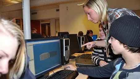 Lovisa Söderlund, Johan Turesson och Viktor Sjölén jobbar i Cad.
