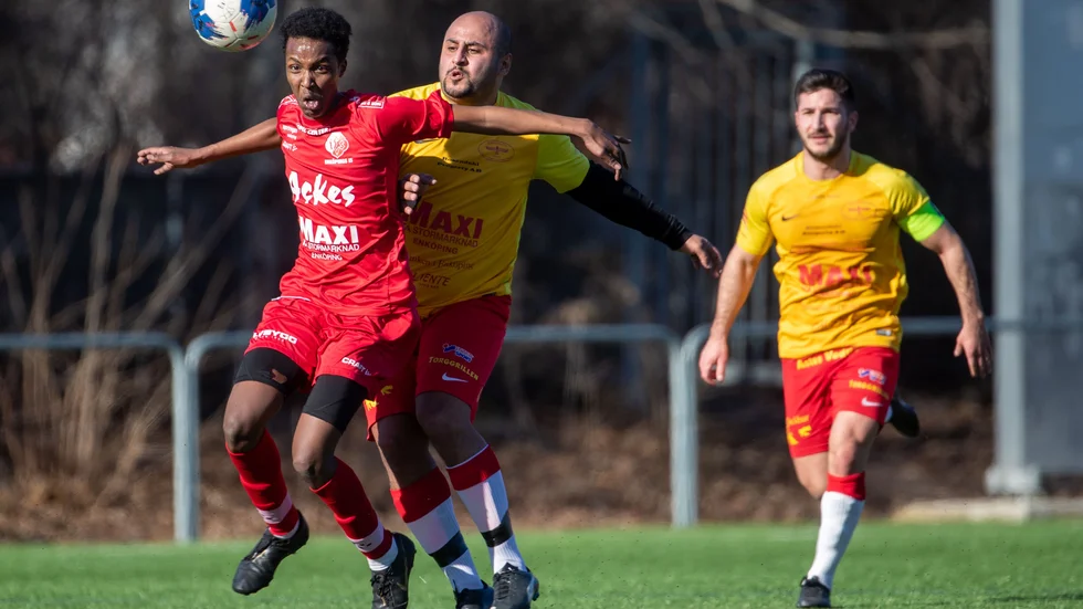 Här möttes Syrianska FF och EIS förra året. Nu är det årets första derby lagen emellan på Enavallen, måndag kväll.