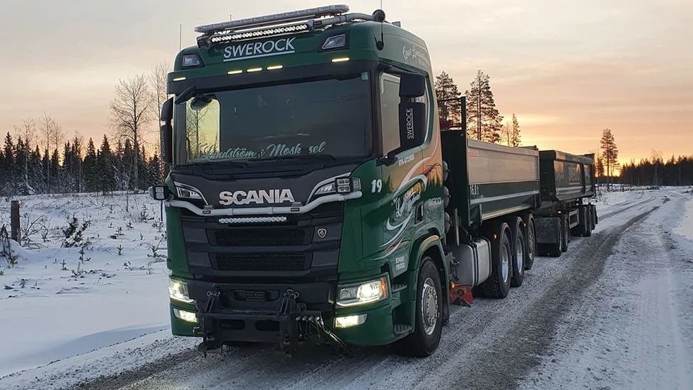 Donald Lundströms åkeri i Moskosel fick diesel stulen från en av åkeriets fem lastbilar när den stod parkerad nattetid i Arvidsjaur.