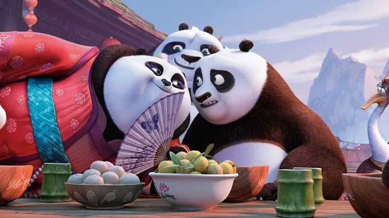 Mästare. Kung fu-mästaren Po får för första gången träffa andra pandor, i ”Kung fu panda 3”.