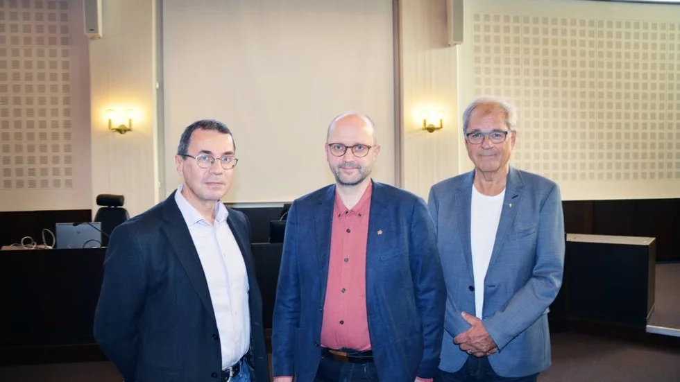 Anders Rönnqvist (SJVP), Sven Tornberg (C) och Niklas Olsson (M) leder koalitionen tillsammans med Kristdemokraterna.