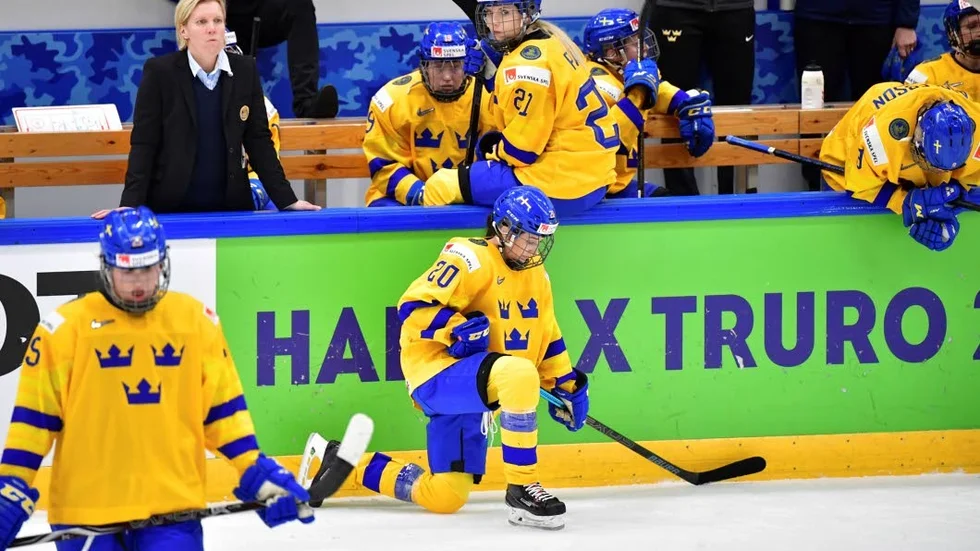 Stor besvikelse efter förlusten mot Japan som innebar att Sverige till nästa VM får kämpa i b-VM för att ta tillbaka sin plats i a-VM.