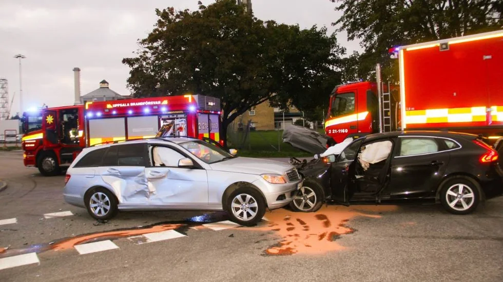 En person skadades i en bilolycka i Boländerna.
