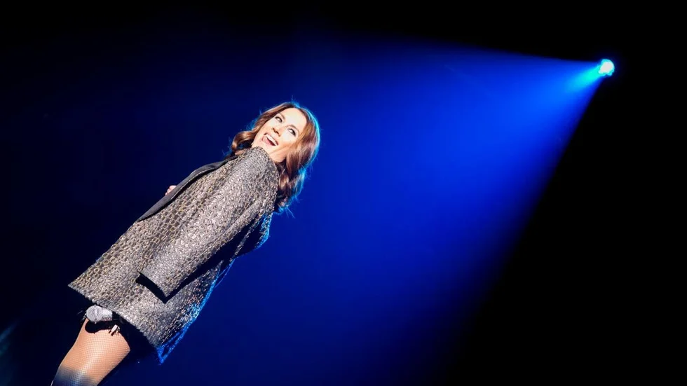 Spektakulärt. Det är mycket som är upp och ner i Jill Johnsons show "That's life" som kommer till Uppsala i februari. Just nu aktuell med tredjesäsongen av "JiIls veranda" i SVT.