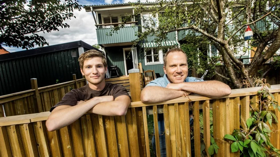Medvetna. Viktor och Anders Lenhammar väntar på en brandkonsult som i höst ska avgöra om deras vind behöver göras mer brandsäker.