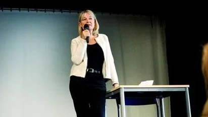 Bortglömt val. EU-parlamentarikern Marita Ulvskog vill få unga att rösta i EU-valet. Tidigare val har valdeltagandet bara varit hälften så högt som i riksdagsvalet.