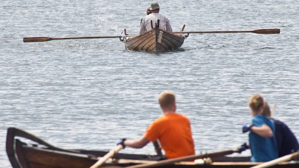 En skötbåt är en träbåtsmodell som var vanlig på 1800-talet och användes till strömmingsfiske. Namnet kommer från fisknäten som kallades skötar.
