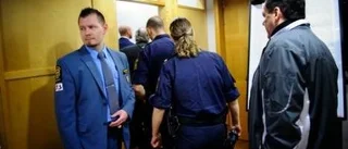 Samtliga åtalade nekar