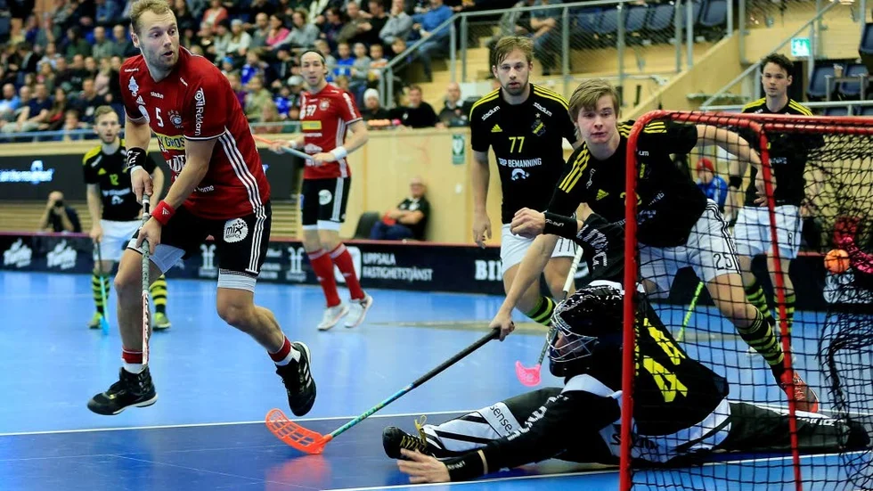 Skrivit på. Joel Kanebjörk är klar för Örebro Innebandy.