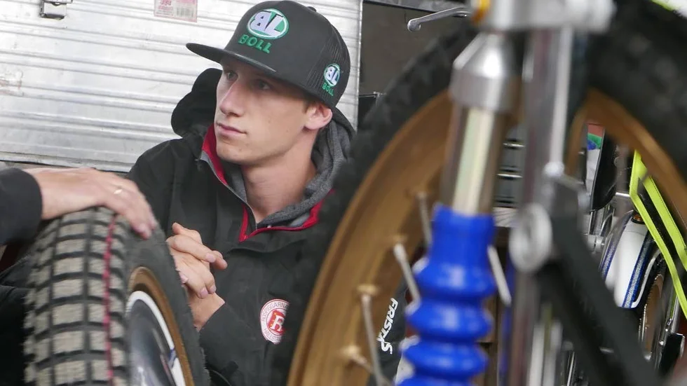 Skadefri. Max Fricke kommer att köra tisdagens SM-semifinal.