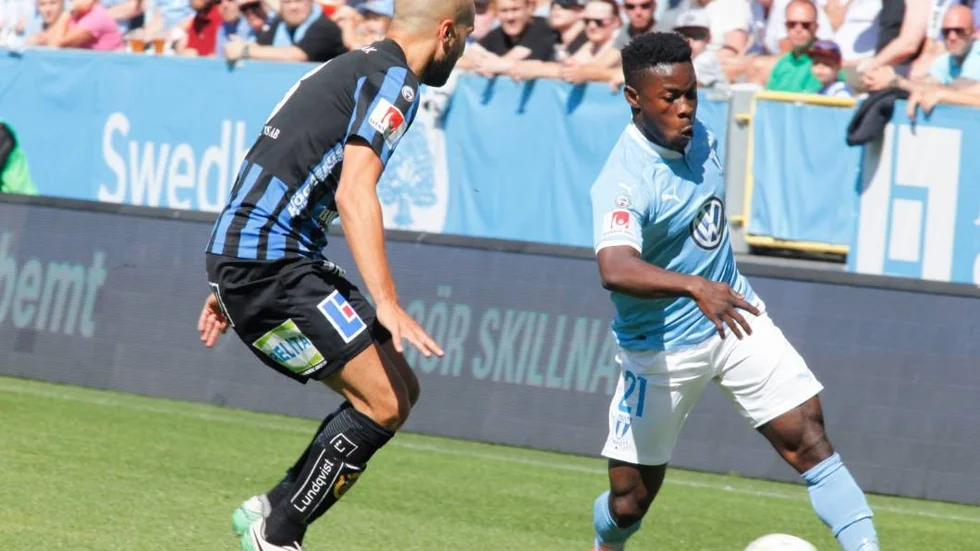 MALMÖ 20170715
Kingsley Kofi Sarfo tar sats under lördagens allsvenska fotbollsmatch mellan Malmö FF och IK Sirius på Swedbank Stadion i Malmö.
Foto: Drago Prvulovic / TT / kod 11740