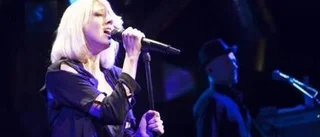 Veronica Maggio tar ut svängarna