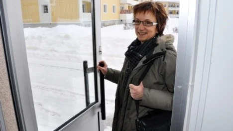 Omkring 450 äldre över 75 år i Tierps kommun har fått ett hembesök av sjukgymnasten Helena Jansson (bilden), och arbetsterapeuten Ylva Karlsson.