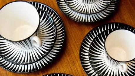 Eftertraktad klassiker. Kaffeservisen Zebra formgiven av Eugen Trost är numera både eftertraktad och värdefull.