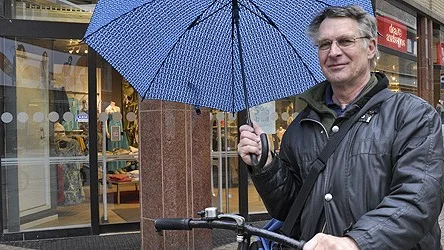 "Har klarat mig utan i 62 år", säger Tommy Rastén.