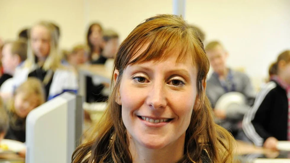 OLYCKLIGT. Maria Skeri, kostkonsulent i Tierps kommun, menar att det är mycket missförstånd kring halalslaktad kyckling som serveras i kommunens skolor.