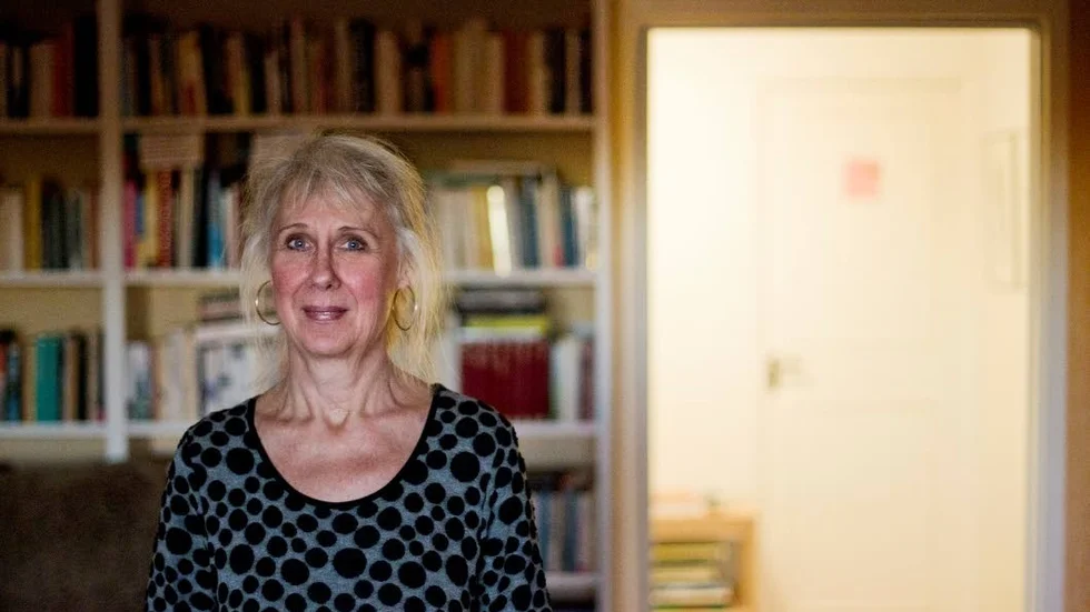 Skrivande. Annika Berg-Frykholm är en skrivande människa men på senare år har bildkonsten tagit allt mer plats i hennes liv.
