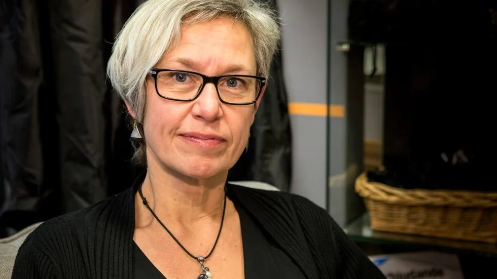 Ser det friska. Ann-Charlotte Norman är utbildad sjukgymnast. Därefter har hon satsat på forskning och är numera doktor.