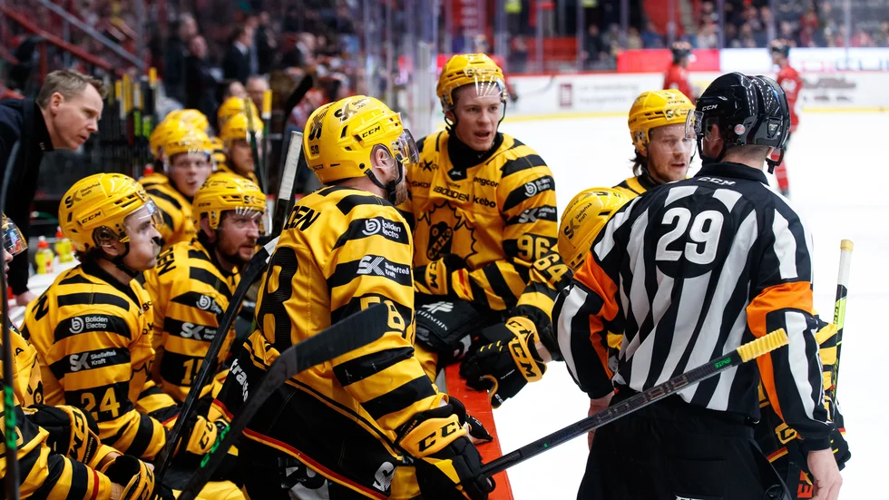 Skellefteå AIK hade inte domsluten med sig och förlorade "måstematchen" mot Örebro. 