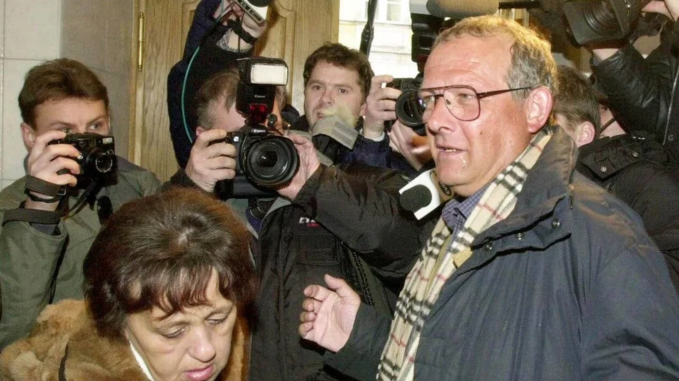 Stormigt liv. Adam Michnik är van vid turbulens. Här utanför rätten 2003 efter ett förhör gällande korruptionsskandalen "Rywingate" som slutade med att filmaren Lew Rywin fängslades.