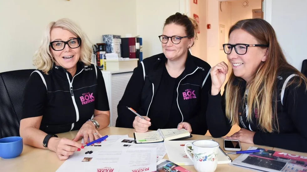 Kiruna bokfestival arrangeras av Kiruna stadsbibliotek och Kiruna bokhandel. Carina Bergsten, Tora Lindberg och Carina Kreku har bråda dagar, på lördag startar festivalen med bokmässan.