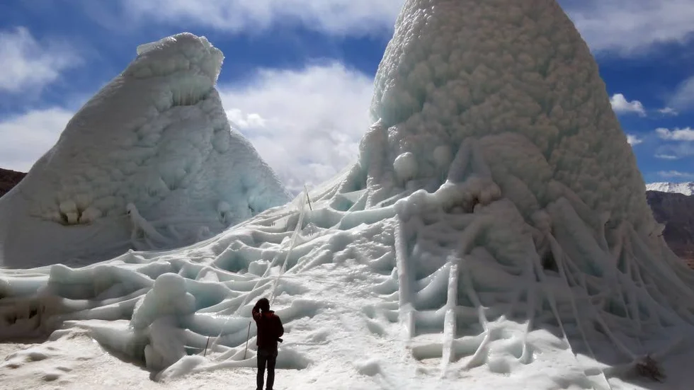Luleå tekniska universitet ska hjälpa till med en konstgjord glaciär i Indien för vattenförsörjningen.