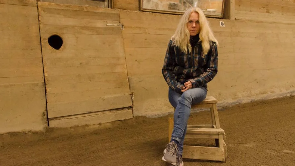 Utan bidrag måste ridklubben minska hästantalet och varsla personal. "De har sex månaders uppsägningstid, vi måste veta nu om vi får bidrag", säger Lotta Lindelöf.