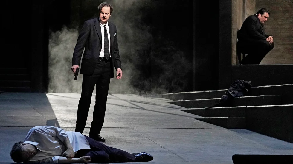 Alexander Tsymbalyuk, Peter Mattei och Adam Plachetka på scen i Metropolitan Operas uppsättning av "Don Giovanni".