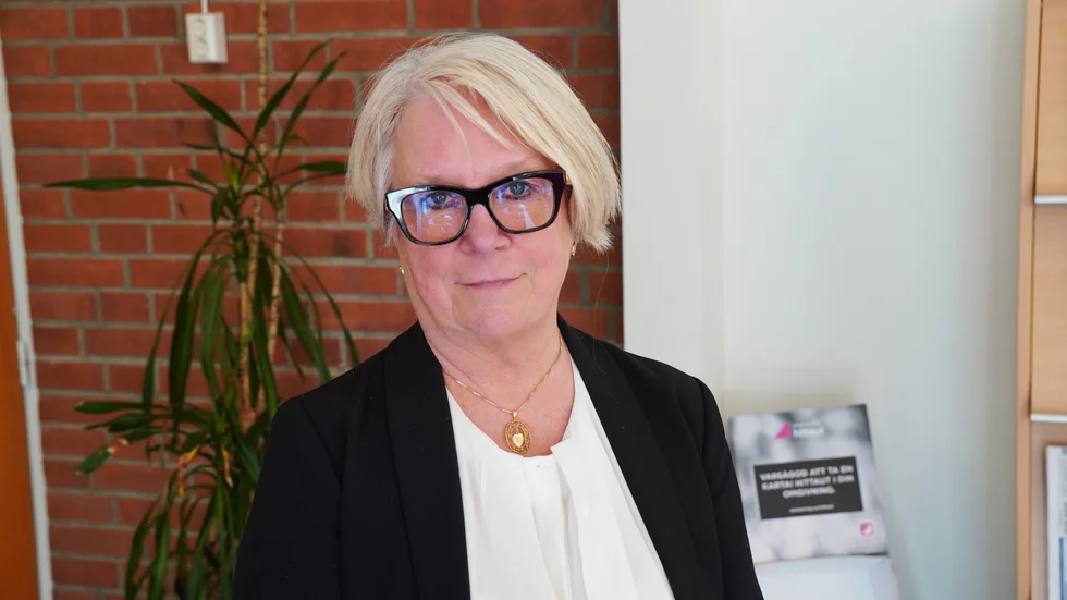 Socialnämndens ordförande Maud Ärlebrant (KD) sä'ger att det såg tufft ut för socialnämndens ekonomi i höstas, men att ett sparpaket gav effekt.