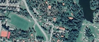 Fastigheten på postadress Ängsvägen 10 i Östhammar har bytt ägare