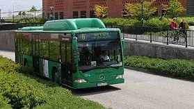 Inom BRT har bussarna har egna körfält. Så fungerar till exempel  bussystemet Lundalänken i Lund.