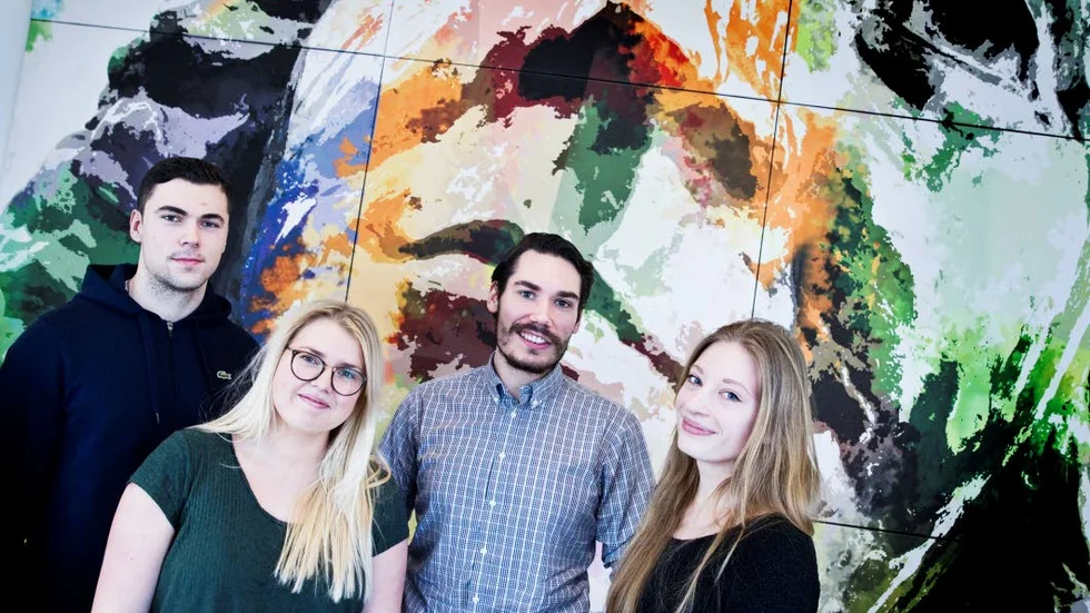 Kroppsuppfattning. Som ung är man generellt mer missnöjd med sitt utseende. Det tror juriststudenterna Mahir Silajdzic, Emelie Palm, Odd Skjaeveslan och Isabelle Saers. Killarna började styrketräna för att de inte var nöjda med sina kroppar.