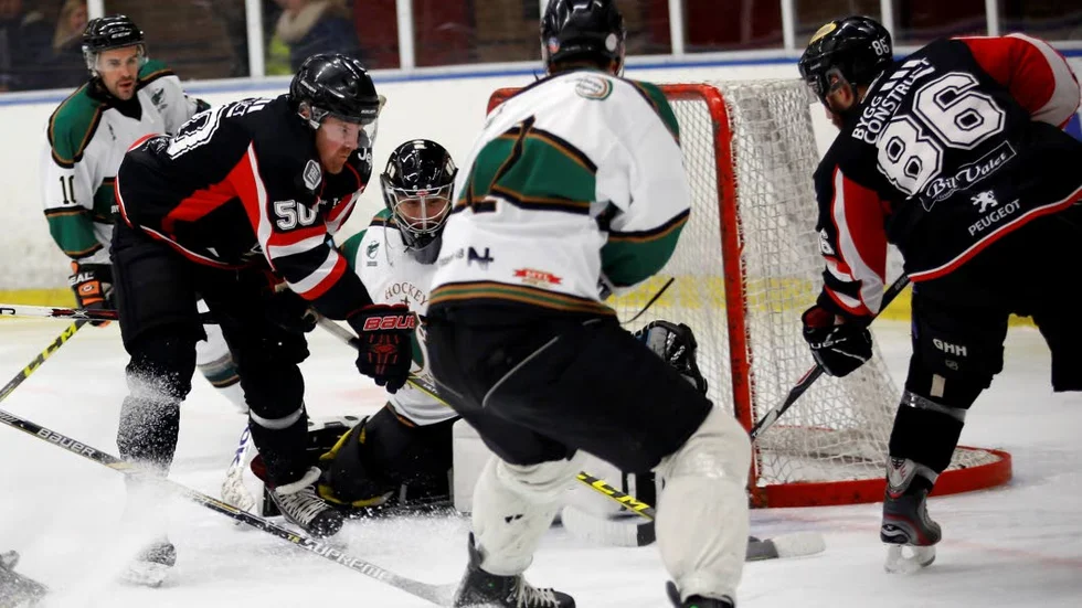 Målskytt. Mathias Bärgård (nr 86) gjorde 3–2 för Liljan mot Sundbyberg.