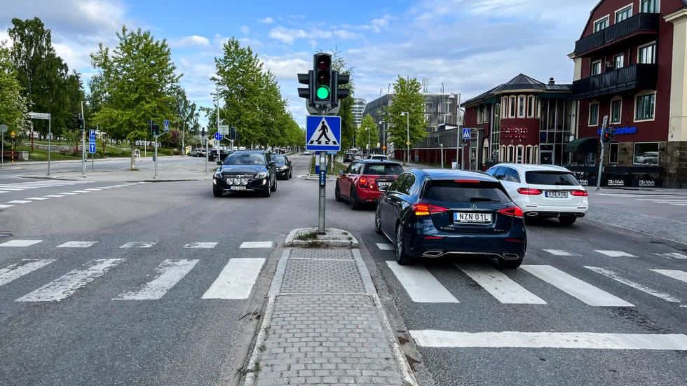 Piteås dummaste trafikljus finns på Sundsgatan skriver Simon Olofsson.