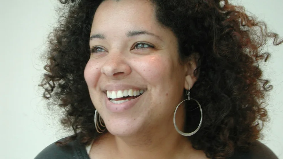 En gayikon som lever med en man och är trött på gayvärlden. Det är inte lätt att etikettera Erika Lopez. Bild: JOHAN MALMBERG