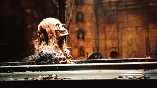 En av birollsinnehavarna från Pirates of the Caribbean ser sin karriär återuppstå i skräcktrevliga Spökhuset. Bild: BUENA VISTA